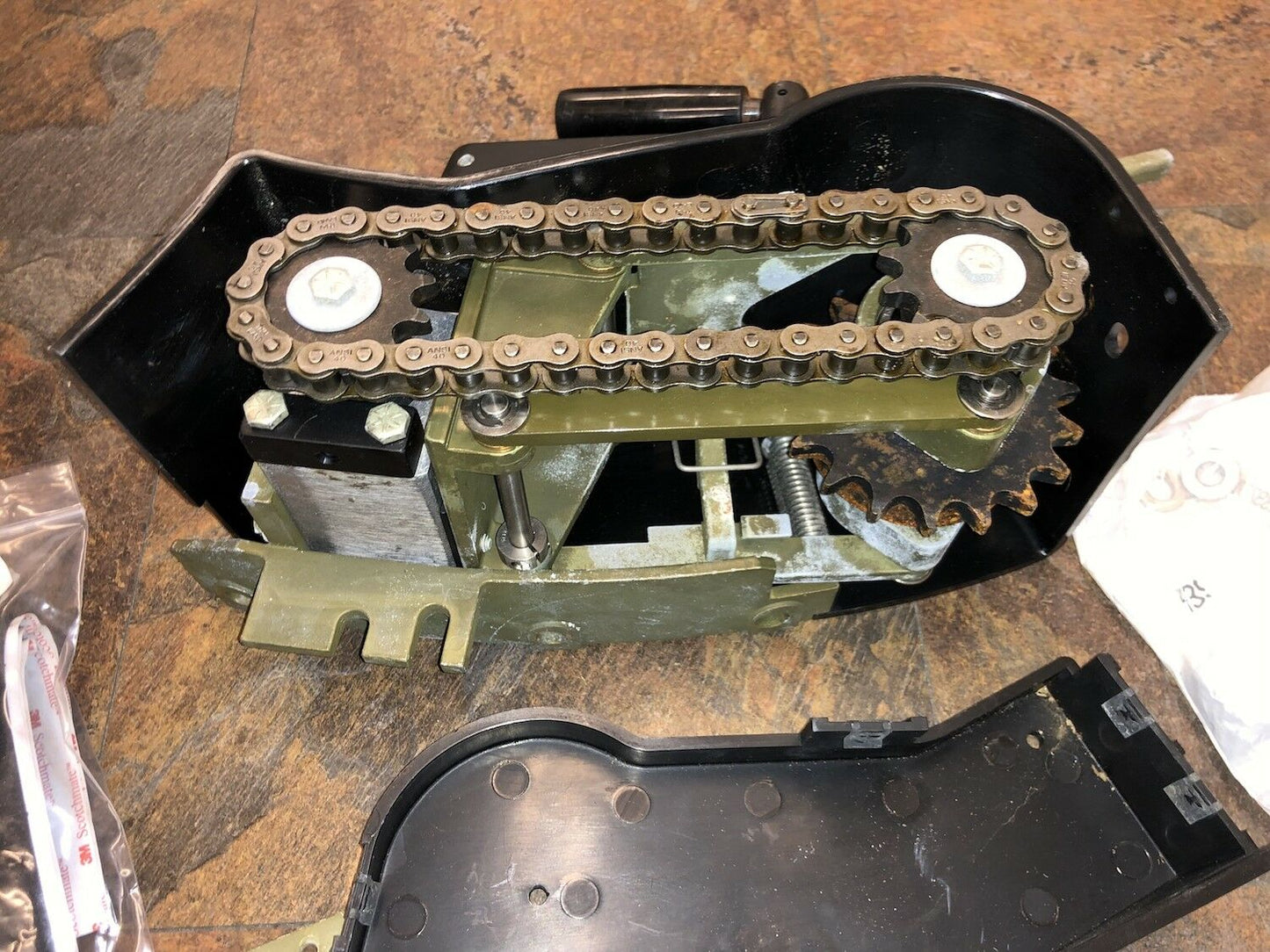 Hand Crank Gear-Ring Box; Mil. Hummer M1114 ; 6435129-01M1 3830-01-536-4083