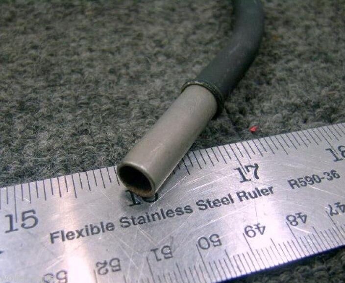 TUBE , DIPSTICK ENGINE OIL , DWF ; M998 Mil.HUMMER ; 12469130 , 2590-01-475-3438