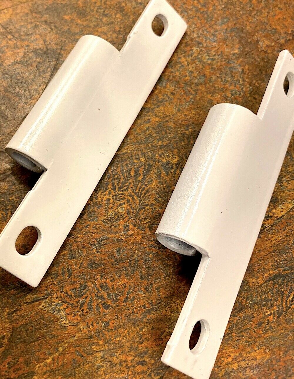 2 each- White- Hinges, X-Door or Soft Door- Bodyside; Hummer; 12338650-2 5575449