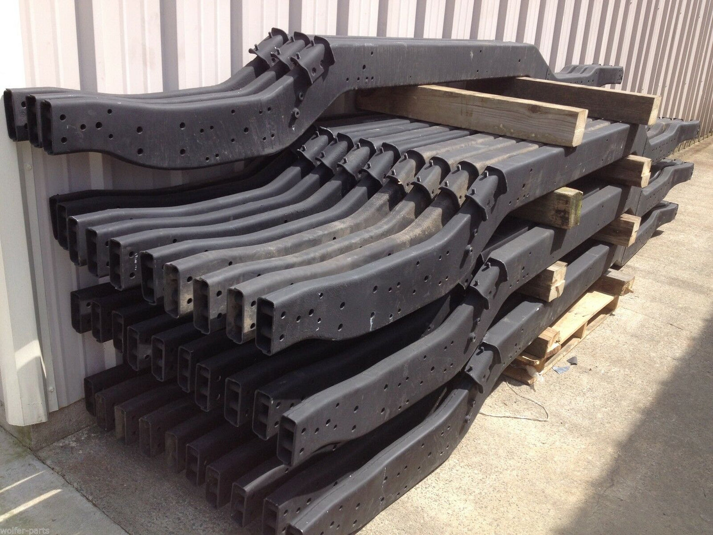 Frame Rail , Passenger (RH) ; HUMMER M1114 ; 12469404-1 RCSK17438 5934709
