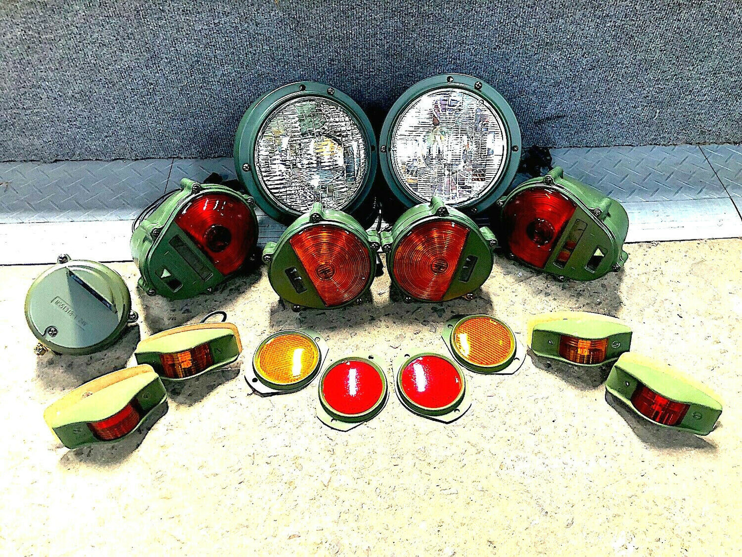 Set of Lights & Reflectors w/ Front Blackout - 24v bulbs - Hummer M35 M939 etc.