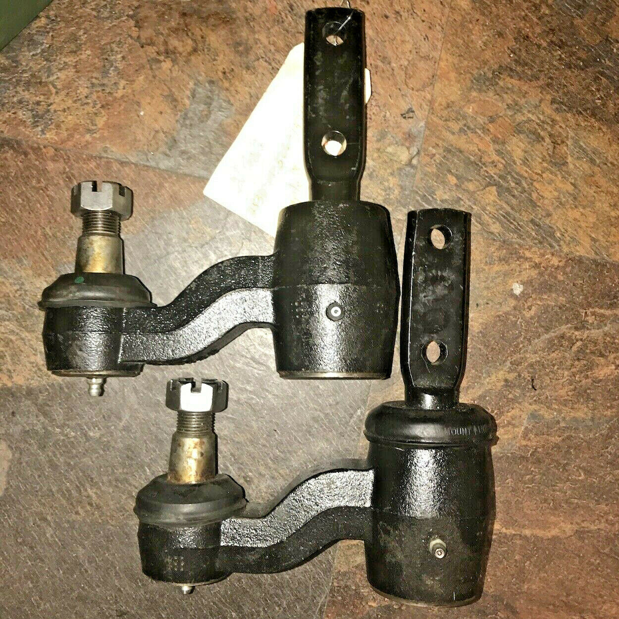 HEAVY IDLER BRACKET ; Humvee M1151A1 M1152A1 ; 6028683 2530015661514 SE80289