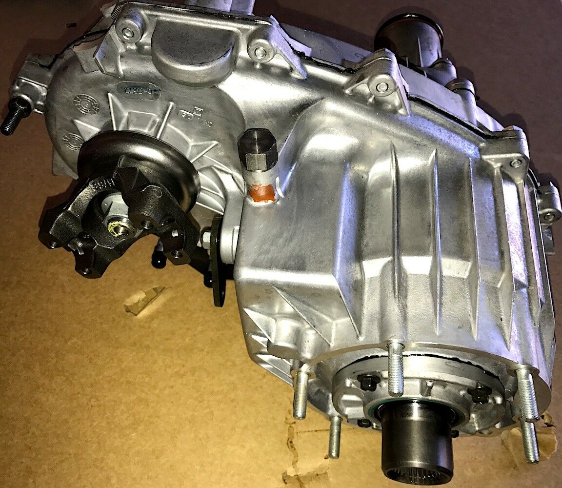 New TRANSFER CASE 242 ; Mil. Hummer ; EC12447125 6005789-A 21908 2520014092512