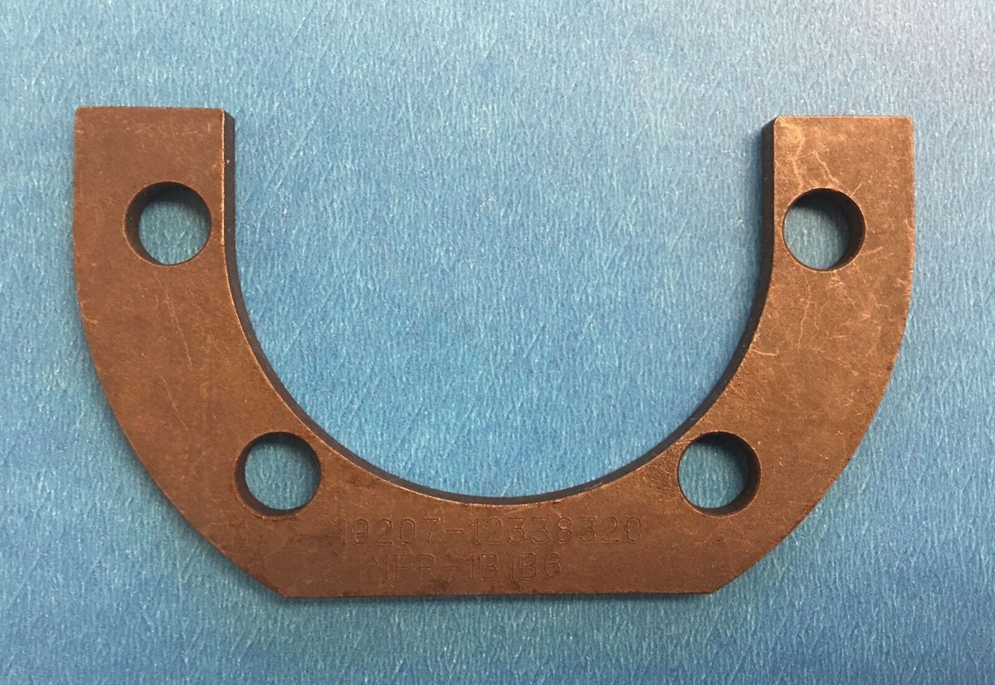 4 each- RETAINER, UPPER BALLJOINT , M998 early models; 2530-01-210-1324 12338320