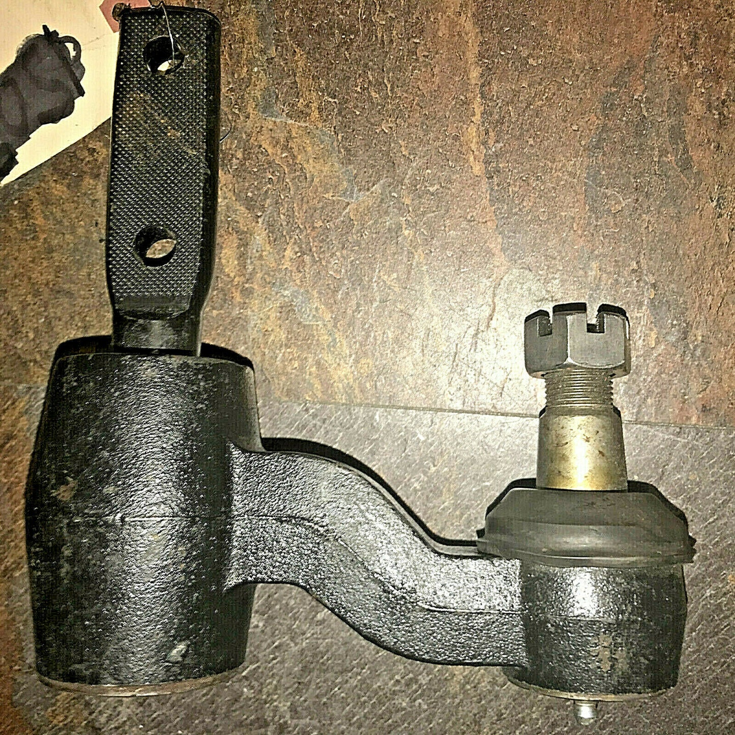 HEAVY IDLER BRACKET ; Humvee M1151A1 M1152A1 ; 6028683 2530015661514 SE80289
