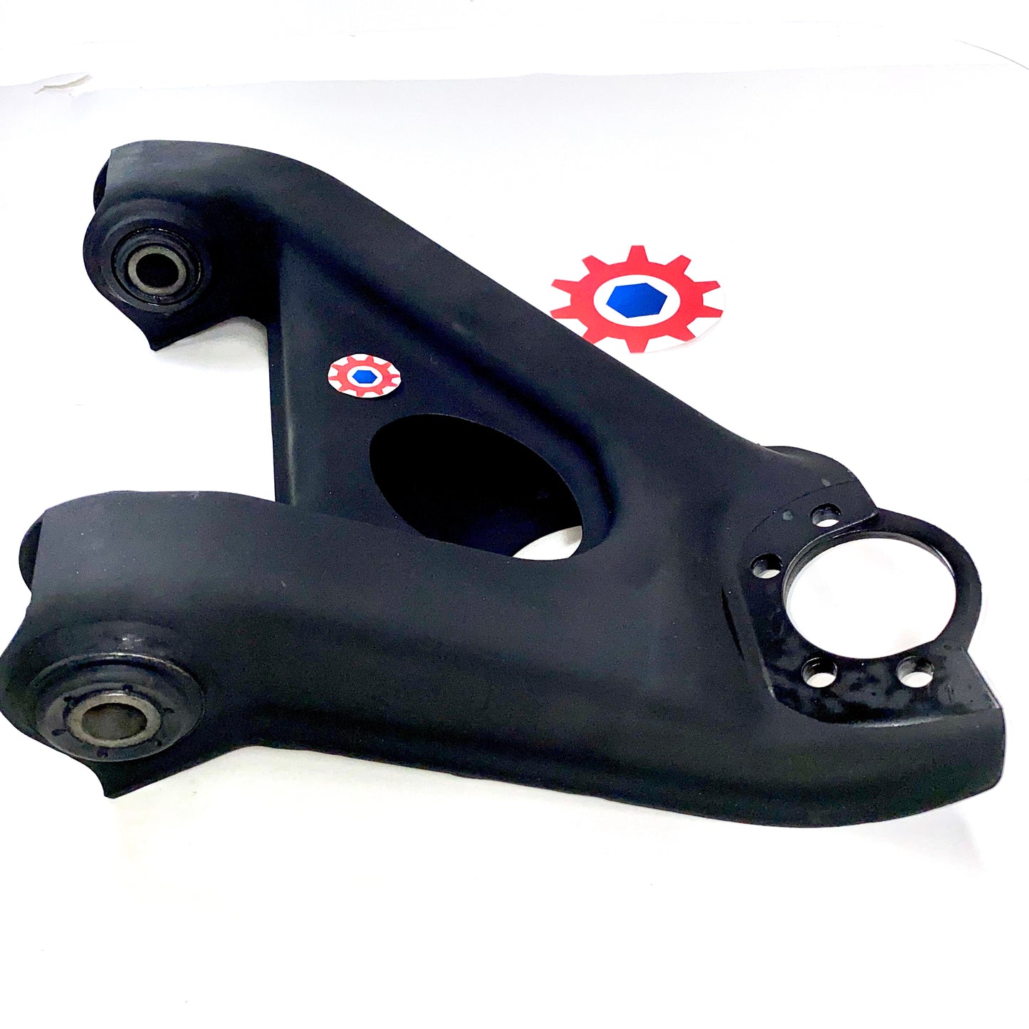 CONTROL-BRACKET , UPPER REAR RH ; Mil. Hummer ; 6030618 2350-01-554-8315