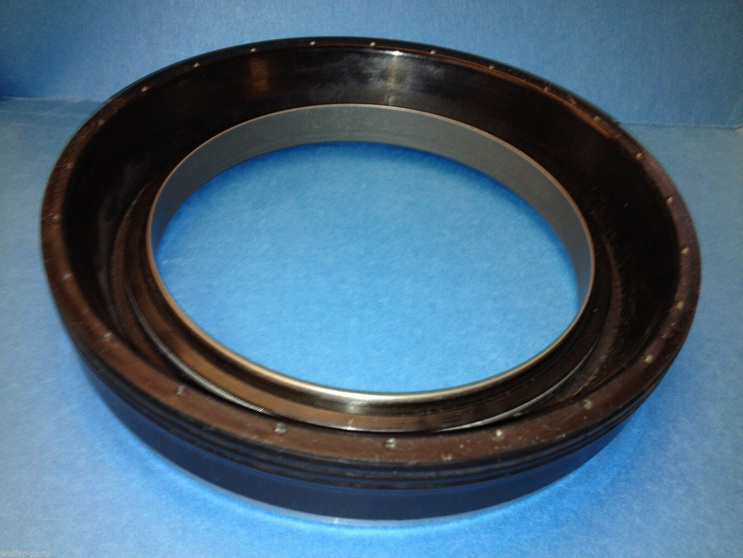 2 EACH -- AXLE INNER HUB SEAL ; M939 & M939A1 5TON ; 12375801 5330-01-444-8350