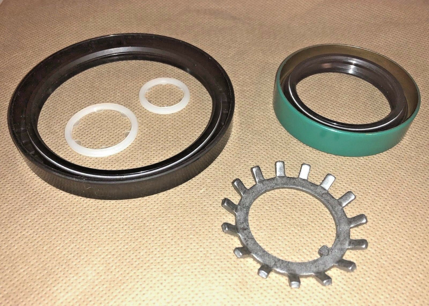 4 each- Mod. Kits, Geared Knuckle Hub ; Mil. Hummer ; 2590015231657 2940L0013