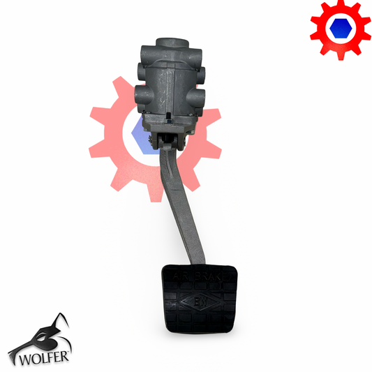 Dual Brake Foot Valve w/Pedal: LAV/PIRANHA ; 2530-01-158-3107 10500592 103710N