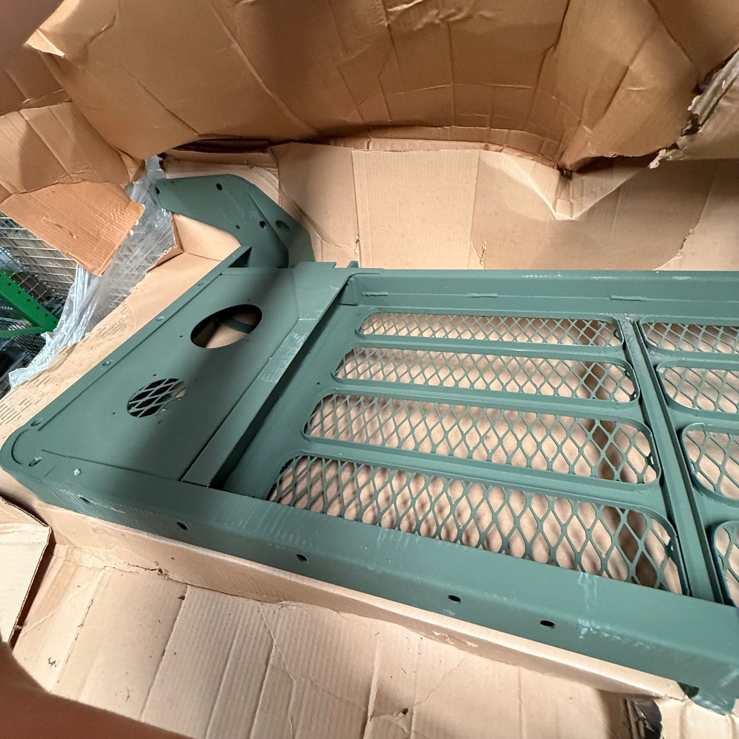 GRILL, METAL HOOD 2410010831149 12255890