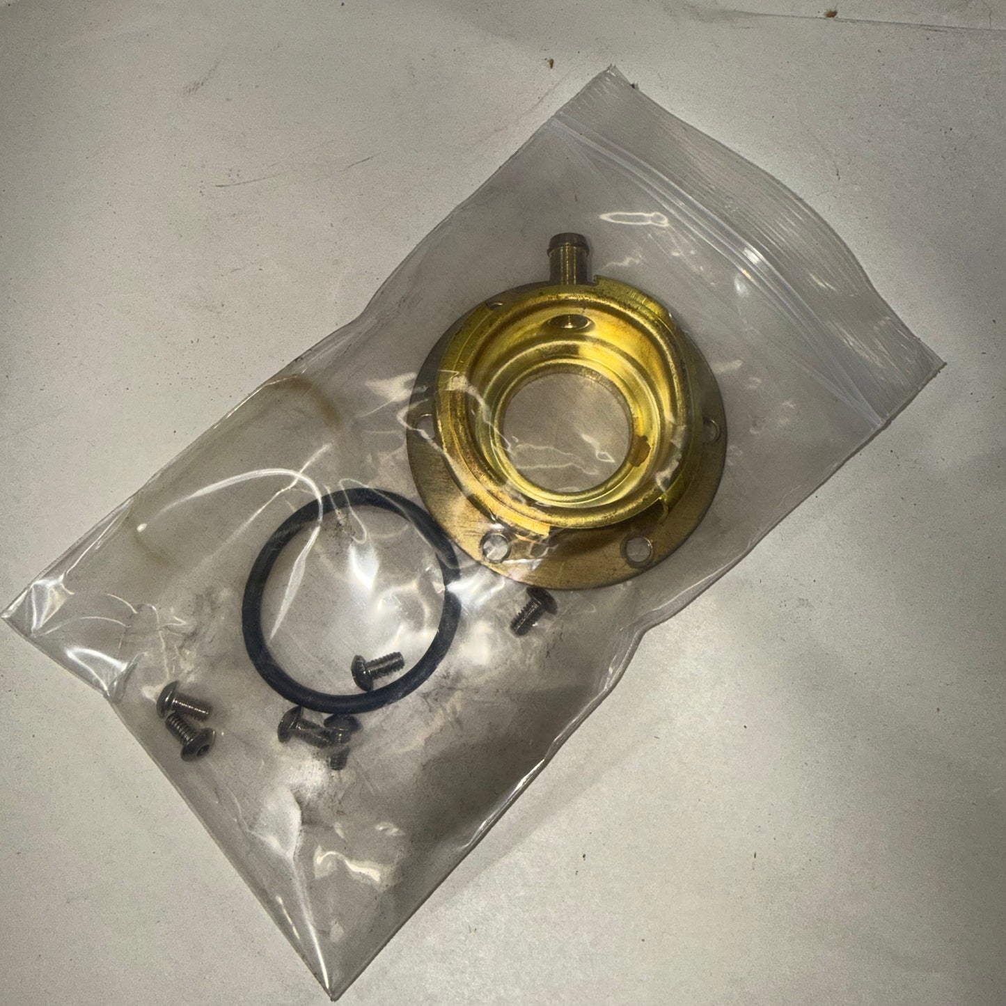BRASS NECK FOR TANK , RADIATOR , OVERFLOW ; BN1-OR1-HW6USA Humvee ; 12340061 2930012565350 5596079