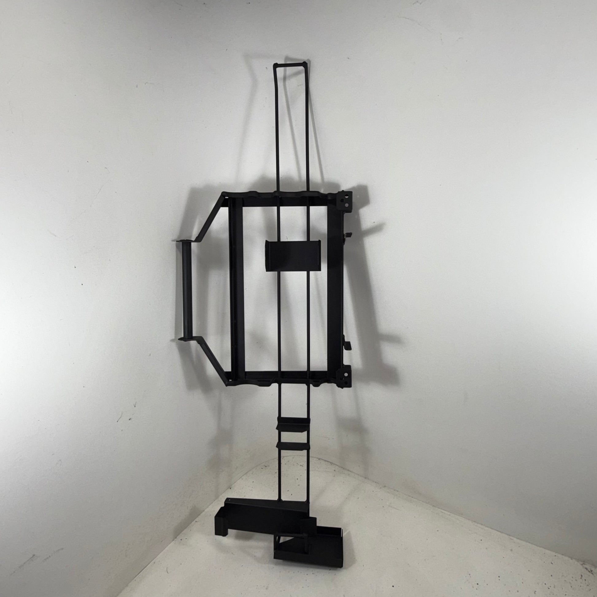 Tray/Rack, Pioneer Tool (no hardware) 2540-01-2223-3749 12340289 5583301 5578503-R