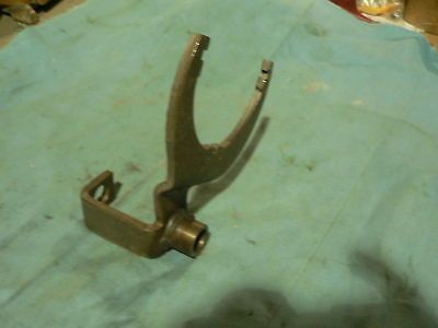 Fork Asm, Transfer Case[Model 218]w/pads 2520012040325 , 5741060 , 13965