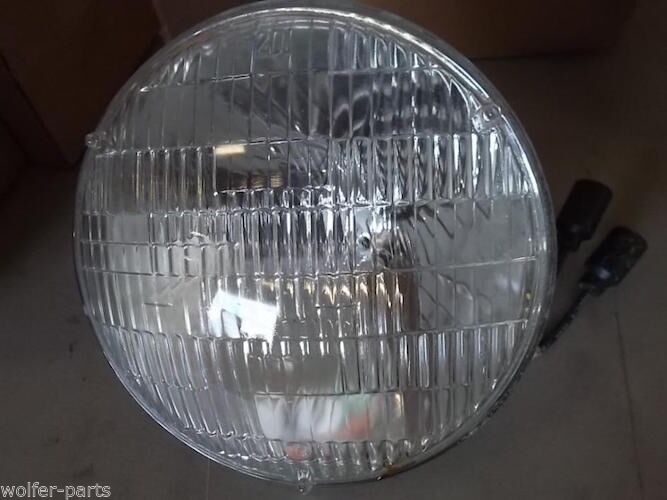 Headlight - 24 volt system; 8741491 MS18008-4863 6240-00-966-3831 ; HUMMER JEEP