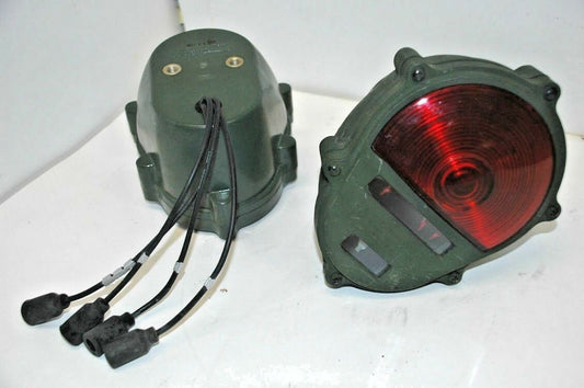 Tail-Light - 24v Green Plastic Housing w/ Red Lens  ; 12375837  6220-01-372-3883