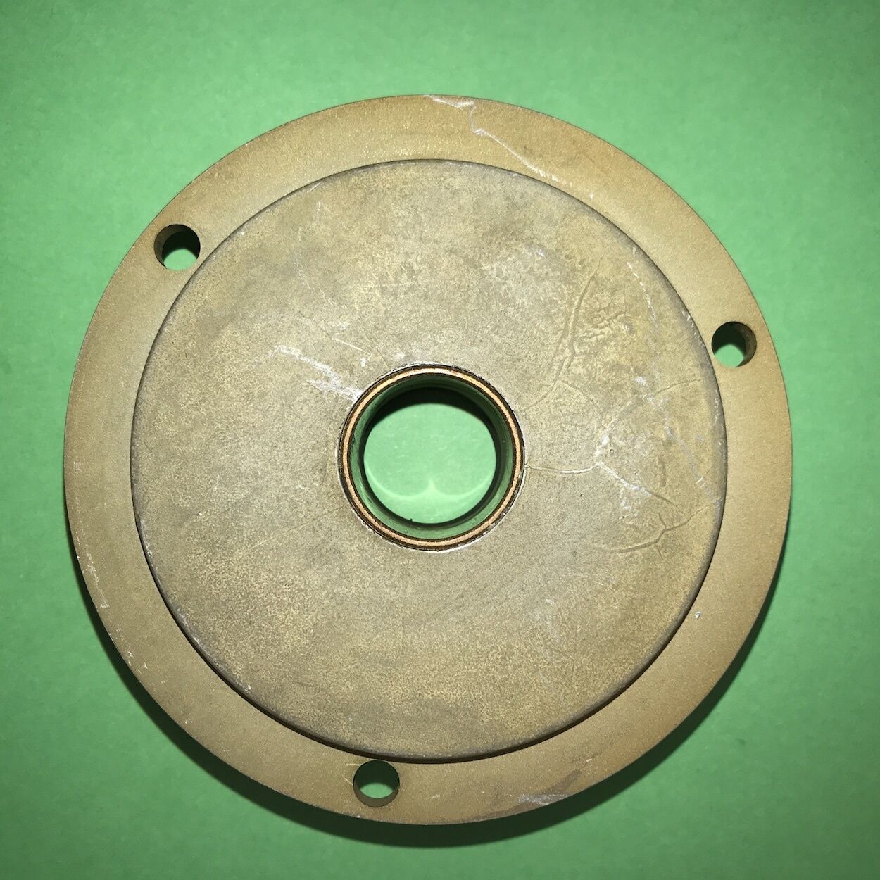 Intermediate Bearing Plate w/seal ; Hummer H1 ; 2990012055981  5741114  MFY-2130
